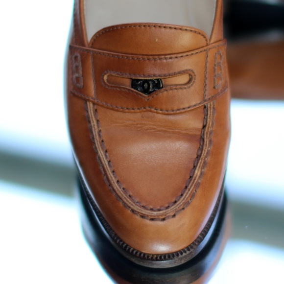 Vintage CHANEL Bulgaro Logo Loafer - Picture 2 of 8